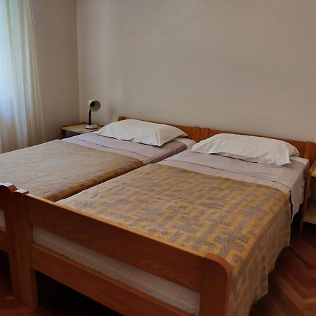 Apartments Vili Umag Bagian luar foto
