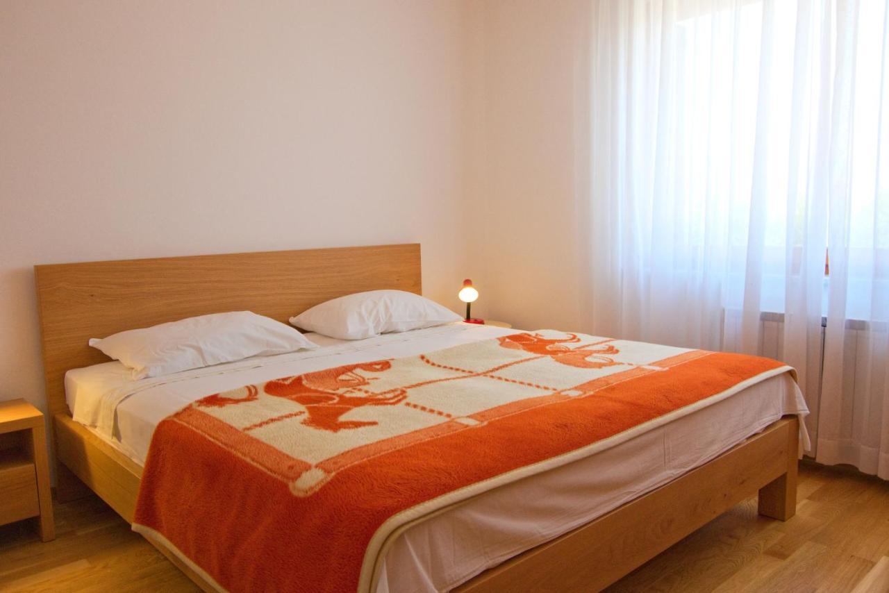 Apartments Vili Umag Bagian luar foto