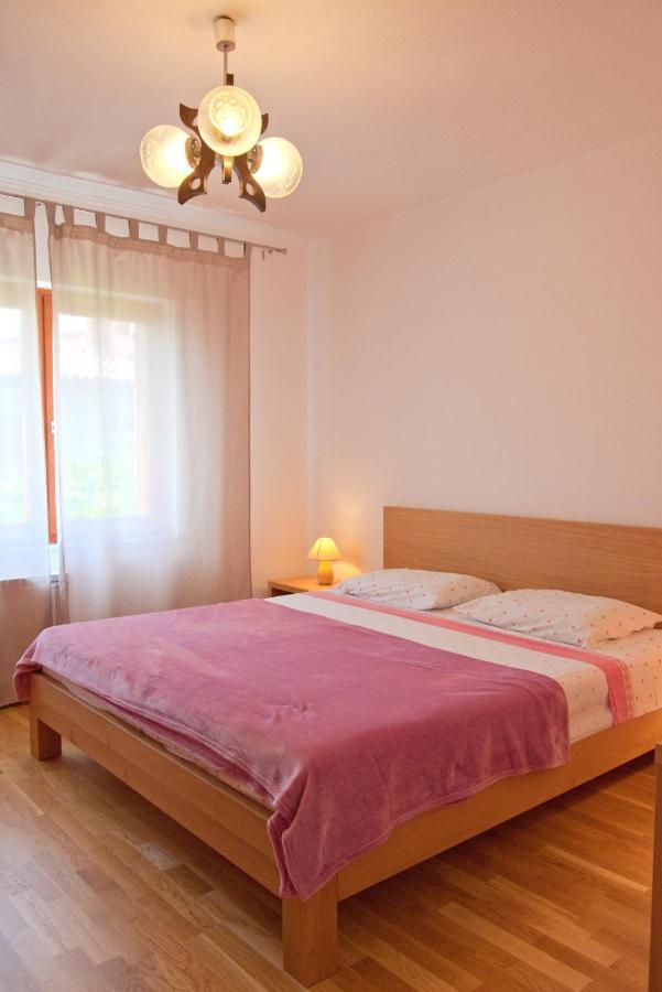 Apartments Vili Umag Bagian luar foto