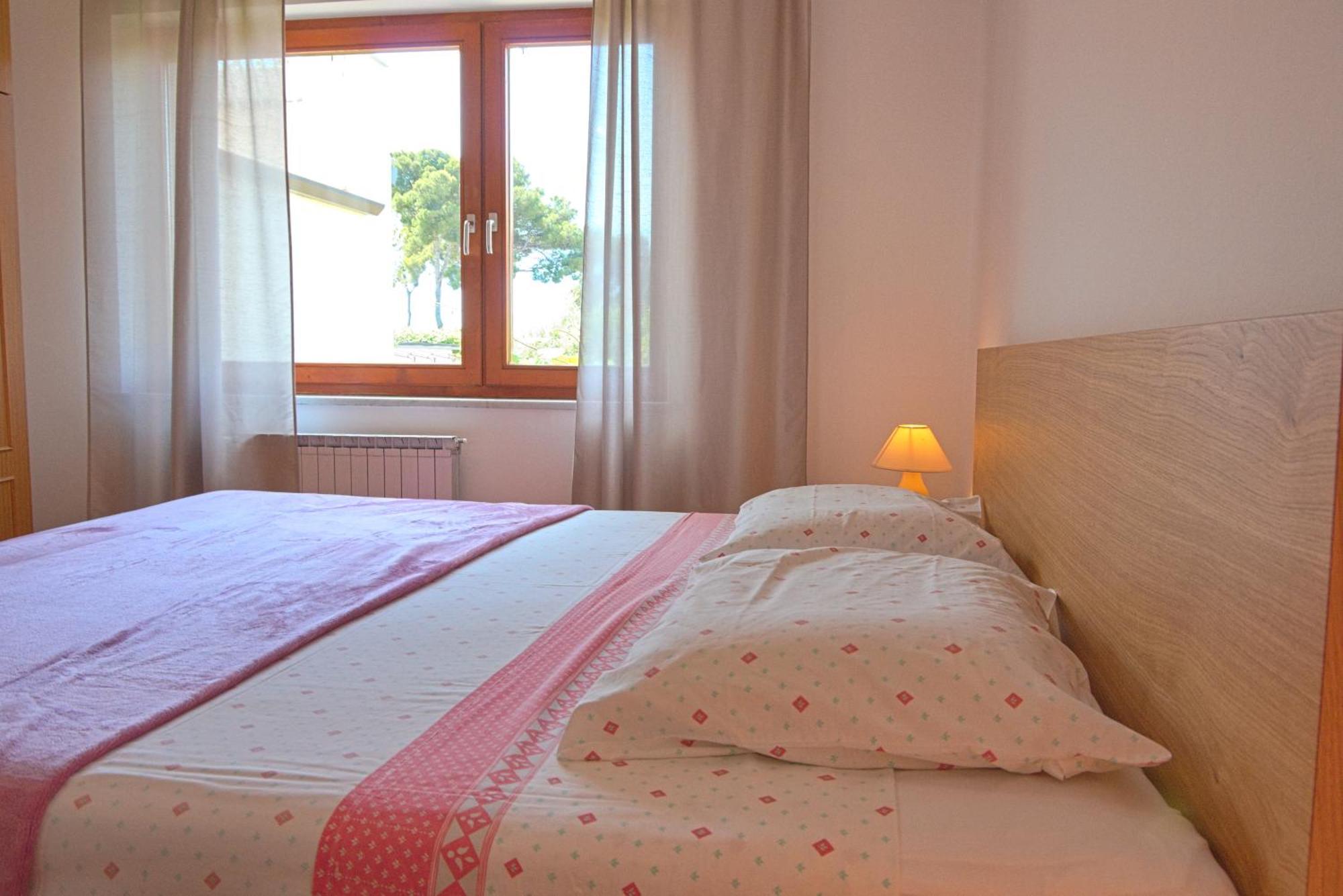 Apartments Vili Umag Bagian luar foto