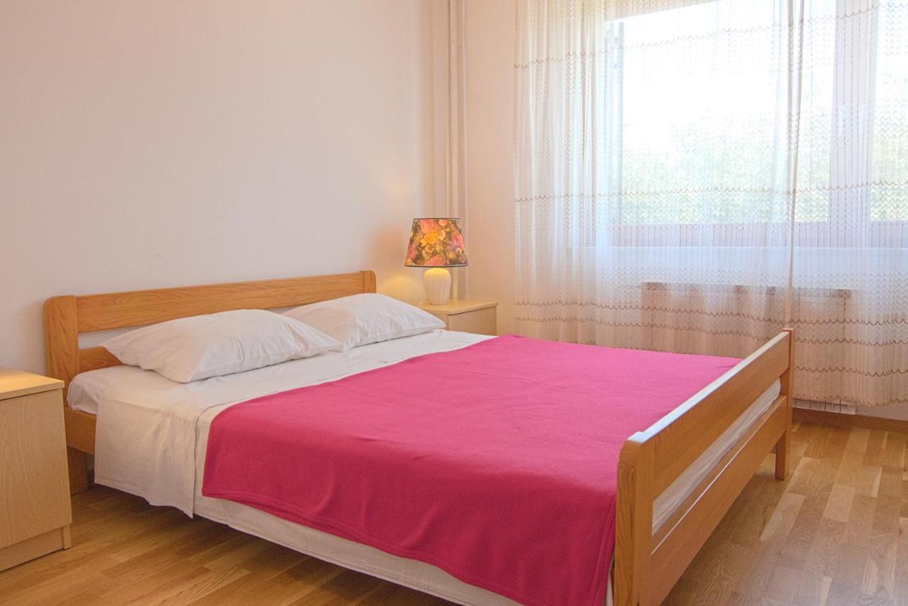Apartments Vili Umag Bagian luar foto