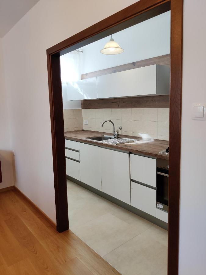 Apartments Vili Umag Bagian luar foto