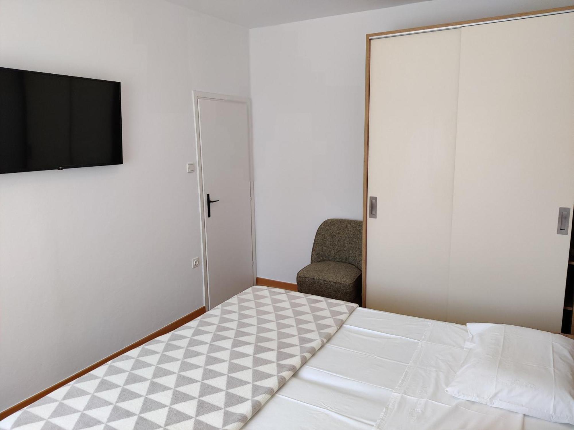Apartments Vili Umag Bagian luar foto